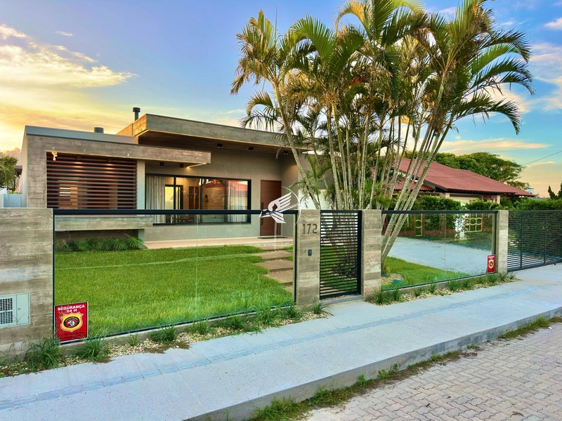 Casa à venda em Atlântida - Xangri-Lá: 1ª foto da galeria de imagens do imóvel