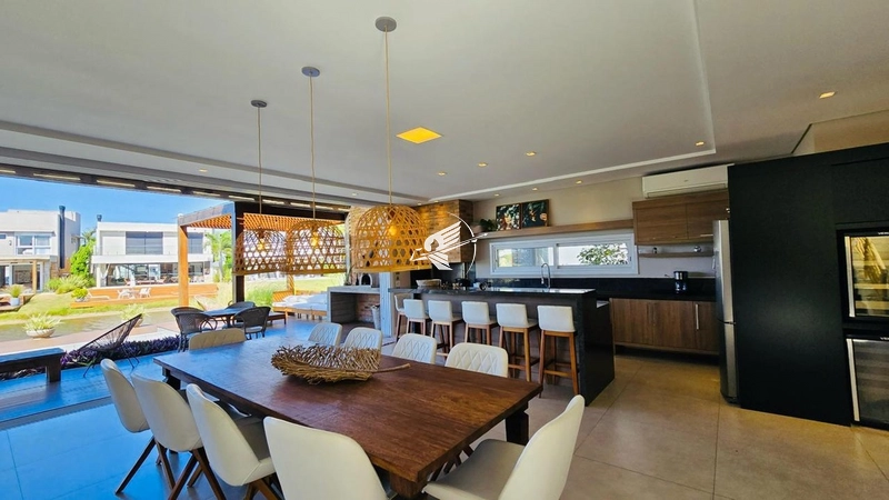 Sobrado beira lago no condomínio Malibu Beach Residence: 4ª foto da galeria de imagens do imóvel