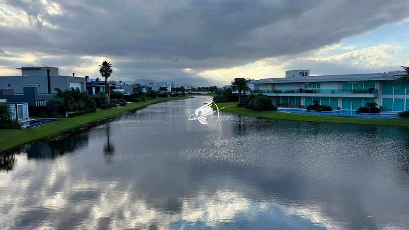 Sobrado beira lago à venda no condomínio Enseada Lagos em Xagri-Lá: 48ª foto da galeria de imagens do imóvel