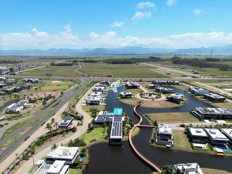 Lote/Terreno beira lago à venda no condomínio Sense em Xangri-Lá: 8ª foto da galeria de imagens do imóvel