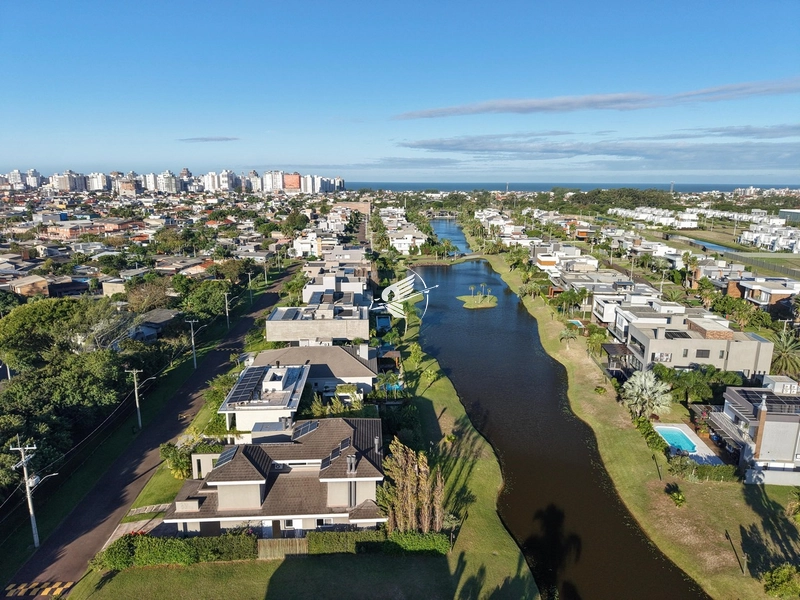 Sobrado beira lago no condomínio Villagio Atlântida: 28ª foto da galeria de imagens do imóvel