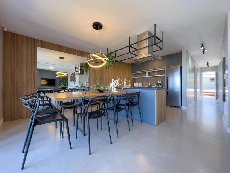 Casa beira mar à venda no Centro de Xangri-Lá: 4ª foto da galeria de imagens do imóvel