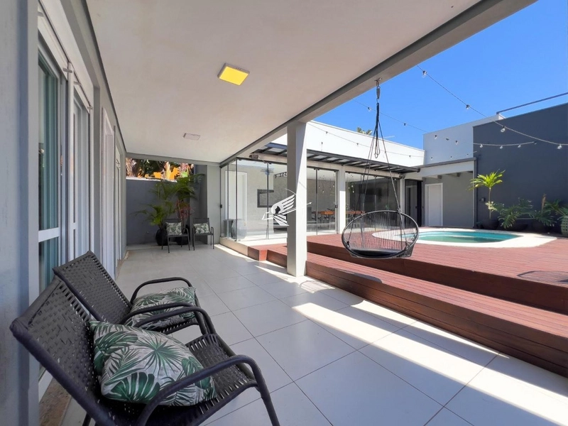 Casa beira mar à venda no Centro de Xangri-Lá: 16ª foto da galeria de imagens do imóvel