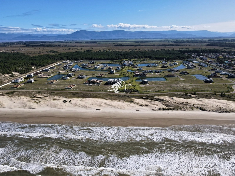 Lote/Terreno beira lago à venda no condomínio Costa Serena: 12ª foto da galeria de imagens do imóvel