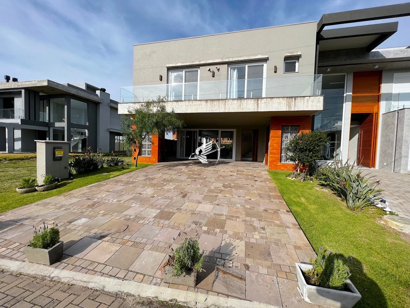 Casa á venda no condomínio Blue: 2ª foto da galeria de imagens do imóvel