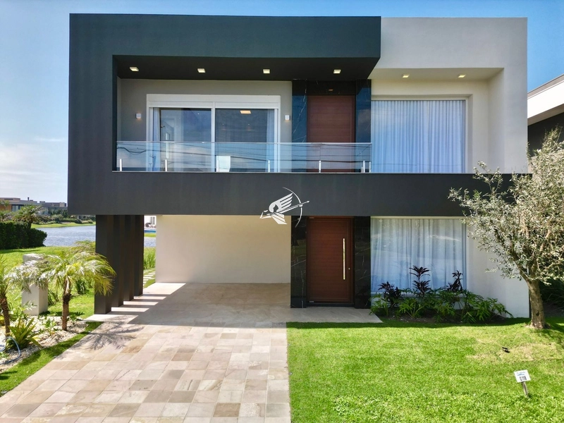 Casa Beira Lago à venda no Condomínio Enseada: 2ª foto da galeria de imagens do imóvel
