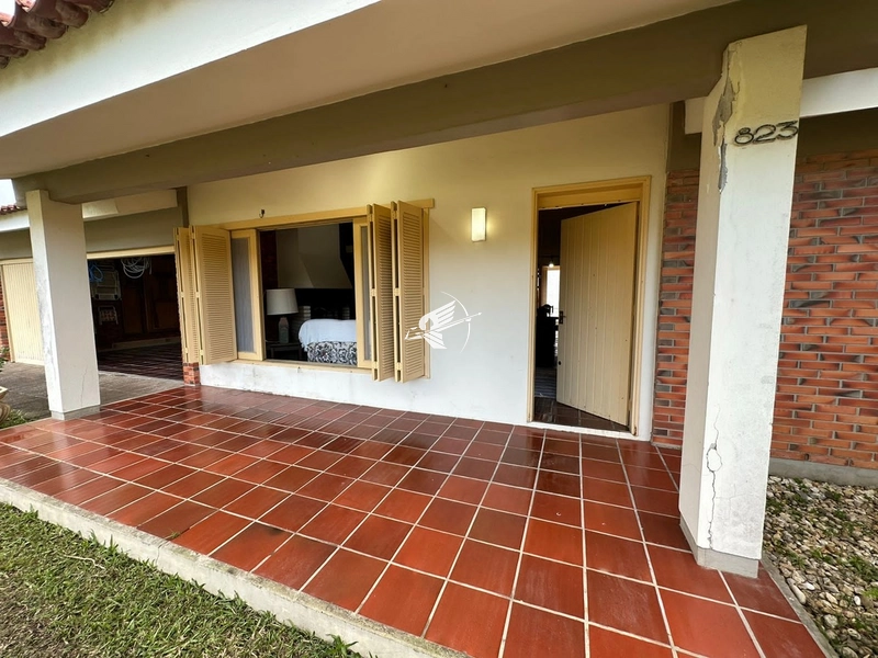 Casa á venda em Atlântida: 6ª foto da galeria de imagens do imóvel