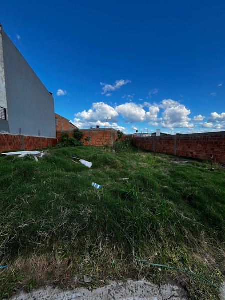 : 2ª foto da galeria de imagens do imóvel