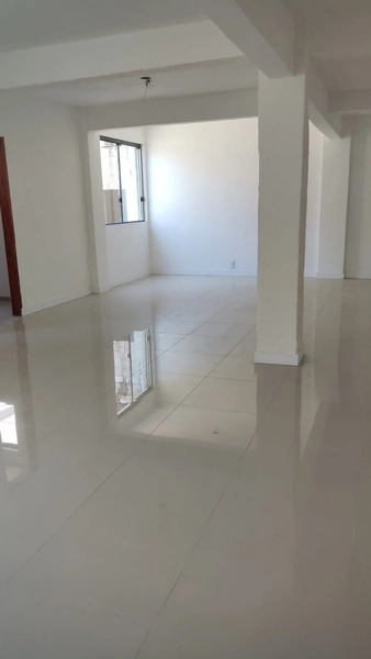 Já com as taxas inclusas no valor do aluguel: 1ª foto da galeria de imagens do imóvel