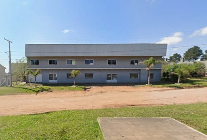 GALPÃO BEM GRANDE NA ZONA DO PORTO SECO