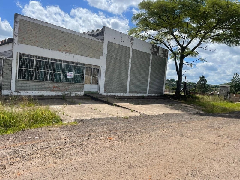 galpão com terreno grande