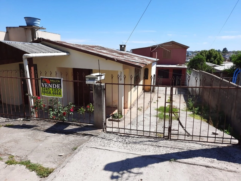2 casa no mesmo terreno, cada  casa com 02 dormitórios