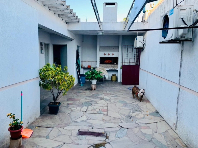 : 2ª foto da galeria de imagens do imóvel