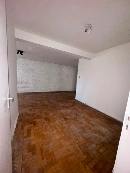 : 2ª foto da galeria de imagens do imóvel