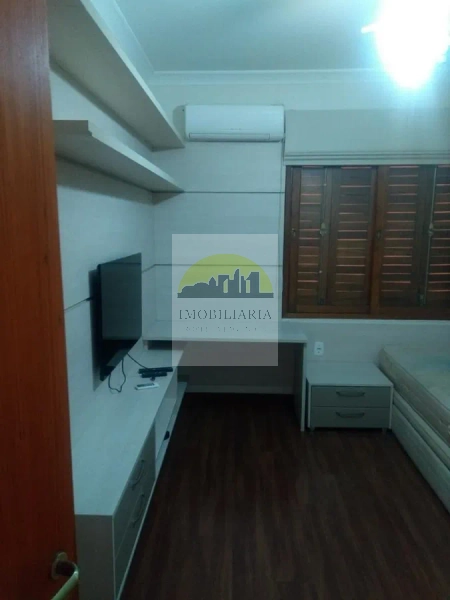 : 2ª foto da galeria de imagens do imóvel