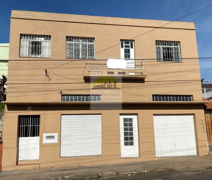 CASA PRINCIPAL, SALA COMERCIAL E APARTAMENTO EM SÓ LOCAL!: 1ª foto da galeria de imagens do imóvel