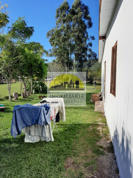 Casa em alvenaria mais 5 terrenos lindeiros: 2ª foto da galeria de imagens do imóvel