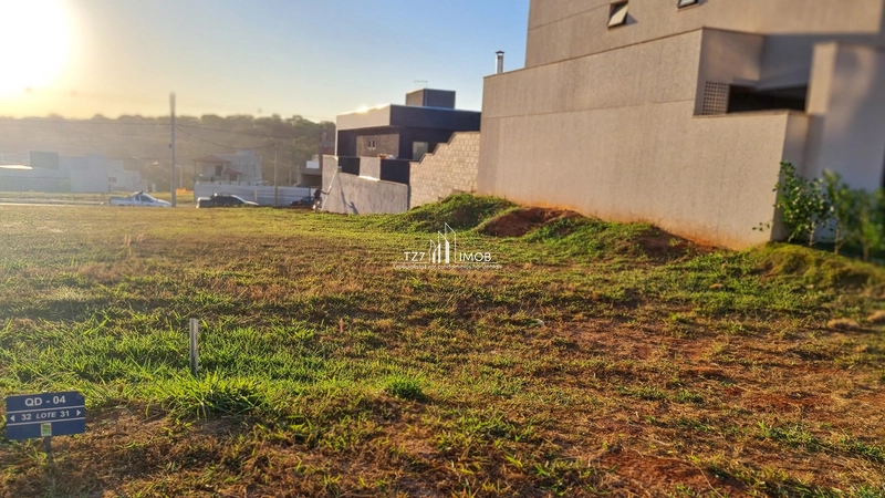 Lote Jardins Parma com 251,25m², Quitado e Registrado: R$ 252 500,00.: 3ª foto da galeria de imagens do imóvel