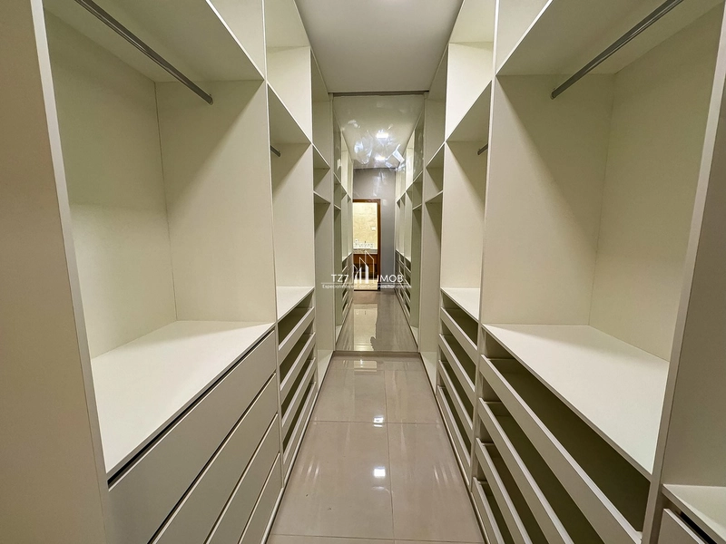 Casa térrea com 3 suítes, completa em armarios no Jardim Veneza: 27ª foto da galeria de imagens do imóvel