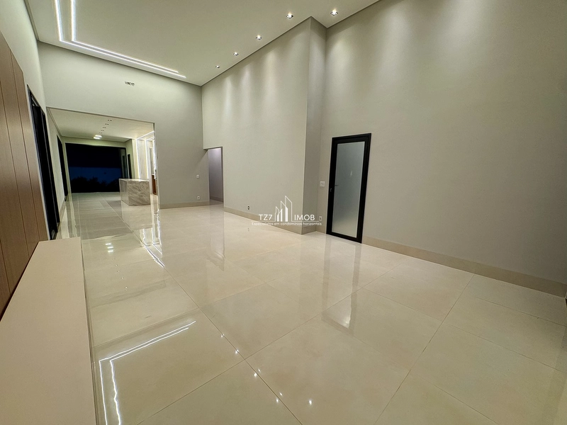 Casa térrea com 3 suítes, completa em armarios no Jardim Veneza: 6ª foto da galeria de imagens do imóvel
