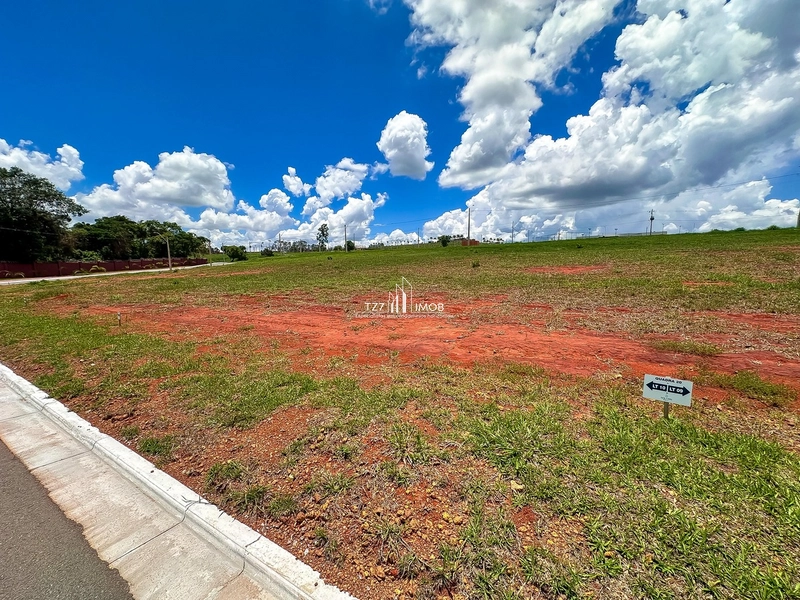 Lote Solaris Laguna com 299,46 m² - Entrada R$ 22.500,00: 3ª foto da galeria de imagens do imóvel
