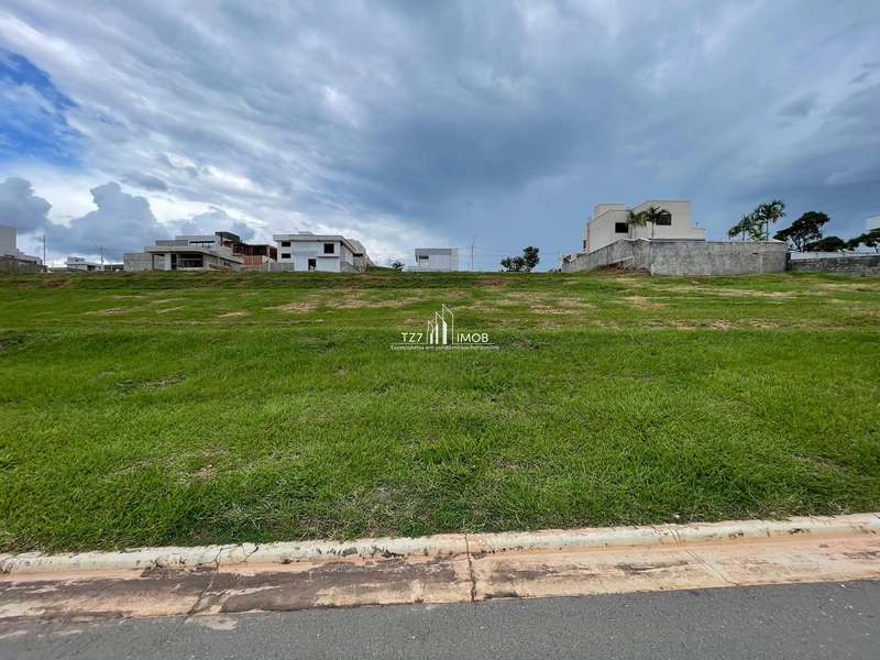 Jardins Porto - Lote com 300,00 m²- Quitado e Registrado R$ 265.000,00: 1ª foto da galeria de imagens do imóvel