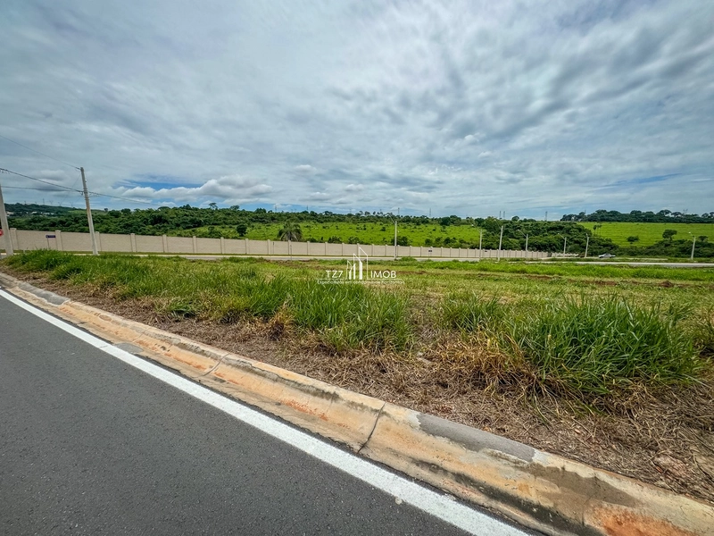 Lote vinhas Flamboyant com 260,00 m² - Entrada 3X de R$ 16.462,90: 2ª foto da galeria de imagens do imóvel
