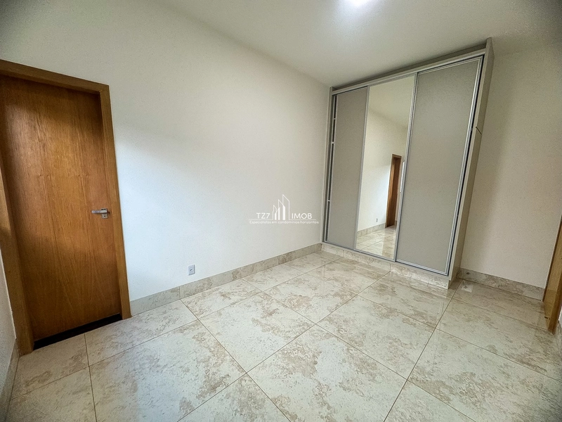 Casa no Jardim Veneza, com 3 suítes plenas, completa em armários.: 16ª foto da galeria de imagens do imóvel