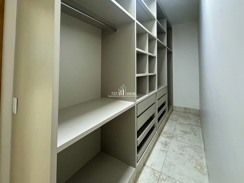 Casa no Jardim Veneza, com 3 suítes plenas, completa em armários.: 25ª foto da galeria de imagens do imóvel