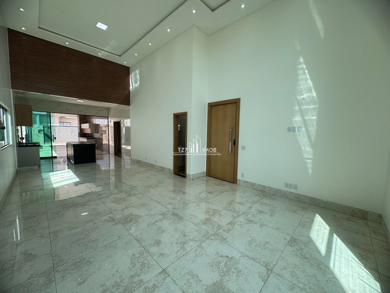 Casa no Jardim Veneza, com 3 suítes plenas, completa em armários.: 2ª foto da galeria de imagens do imóvel