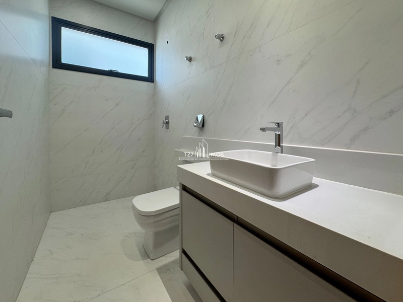 Sobrado com armarios, 3 suítes plenas sendo uma master com closet: 28ª foto da galeria de imagens do imóvel