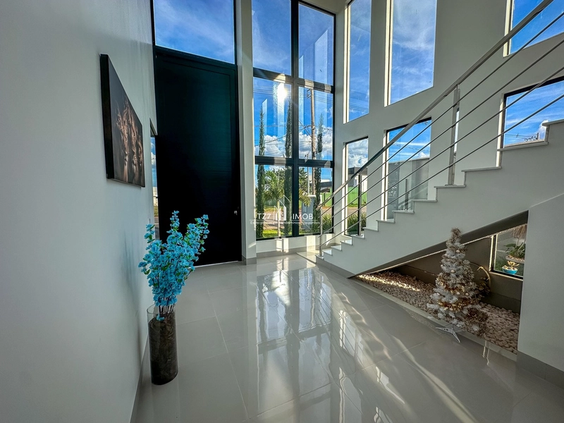 Sobrado com 4 suites plenas, sendo 3 delas com banheira, terras alpha1: 5ª foto da galeria de imagens do imóvel