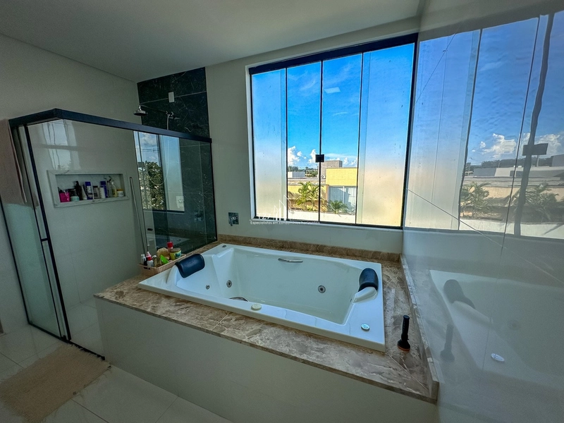 Sobrado com 4 suites plenas, sendo 3 delas com banheira, terras alpha1: 20ª foto da galeria de imagens do imóvel