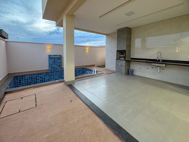 Ágio Sobrado de Arquitetura Neoclássica com 5 quartos sendo 3 suítes.: 10ª foto da galeria de imagens do imóvel