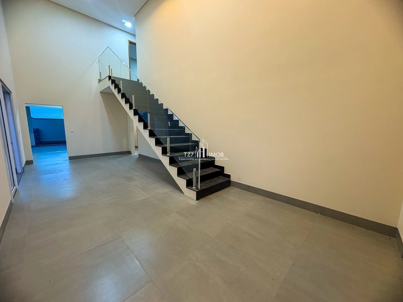 Ágio Sobrado de Arquitetura Neoclássica com 5 quartos sendo 3 suítes.: 4ª foto da galeria de imagens do imóvel