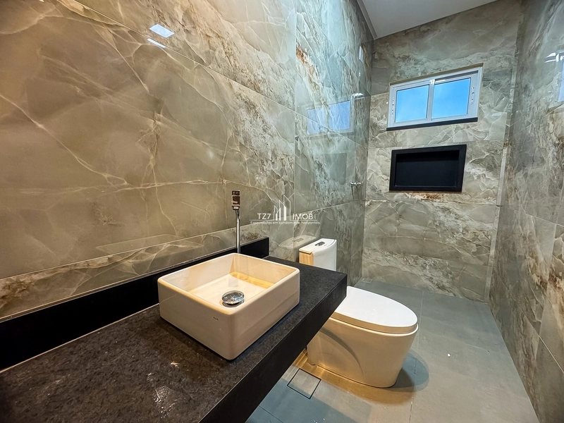 Ágio Sobrado de Arquitetura Neoclássica com 5 quartos sendo 3 suítes.: 17ª foto da galeria de imagens do imóvel