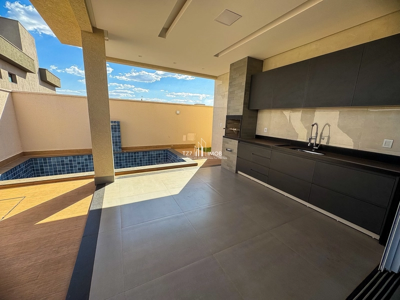 Ágio Sobrado de Arquitetura Neoclássica com 5 quartos sendo 3 suítes.: 10ª foto da galeria de imagens do imóvel