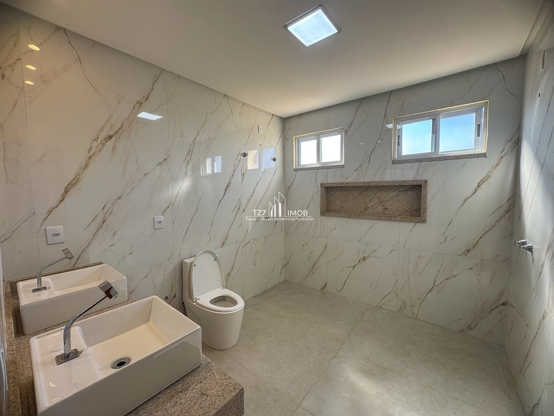 Ágio Sobrado de Arquitetura Neoclássica com 5 quartos sendo 3 suítes.: 27ª foto da galeria de imagens do imóvel