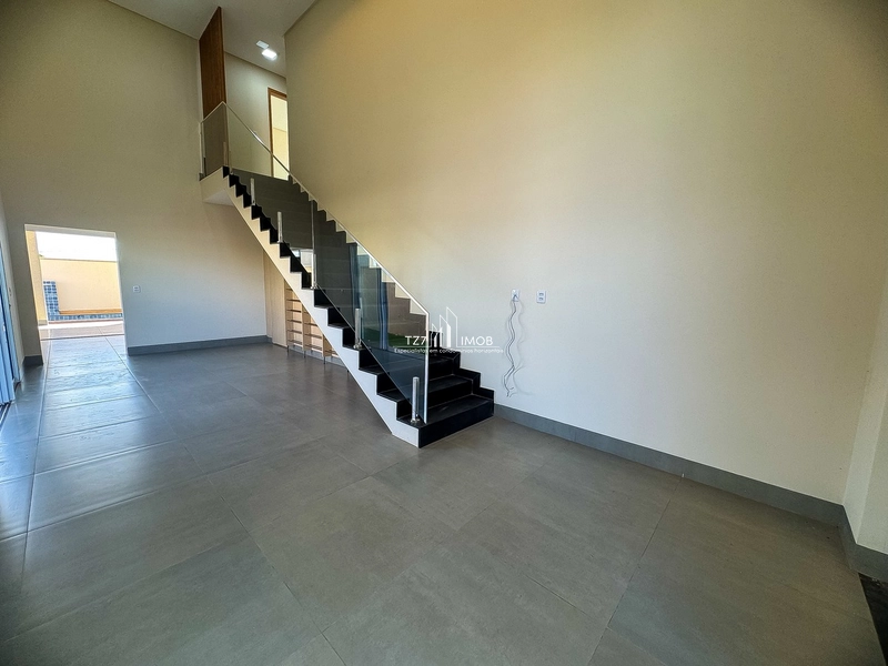 Ágio Sobrado de Arquitetura Neoclássica com 5 quartos sendo 3 suítes.: 4ª foto da galeria de imagens do imóvel