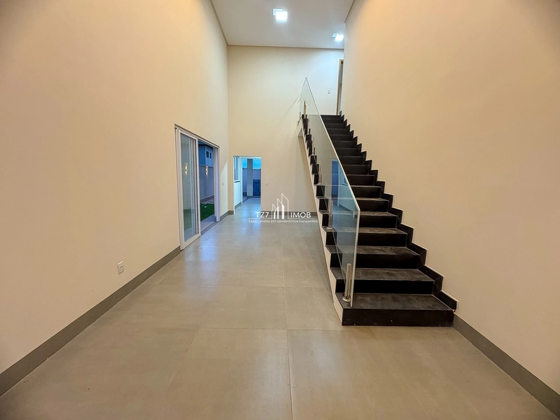 Ágio Sobrado de Arquitetura Neoclássica com 5 quartos sendo 3 suítes.: 6ª foto da galeria de imagens do imóvel