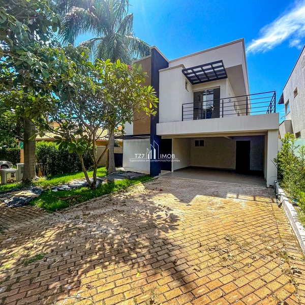 Sobrado com 4 Suítes plenas, sendo uma máster com banheira