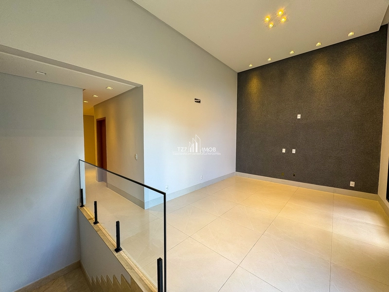 Casa Subtérrea com 4 suítes plenas, incluindo uma master com armários.: 4ª foto da galeria de imagens do imóvel