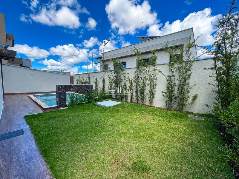 Casa Subtérrea com 4 suítes plenas, incluindo uma master com armários.: 30ª foto da galeria de imagens do imóvel