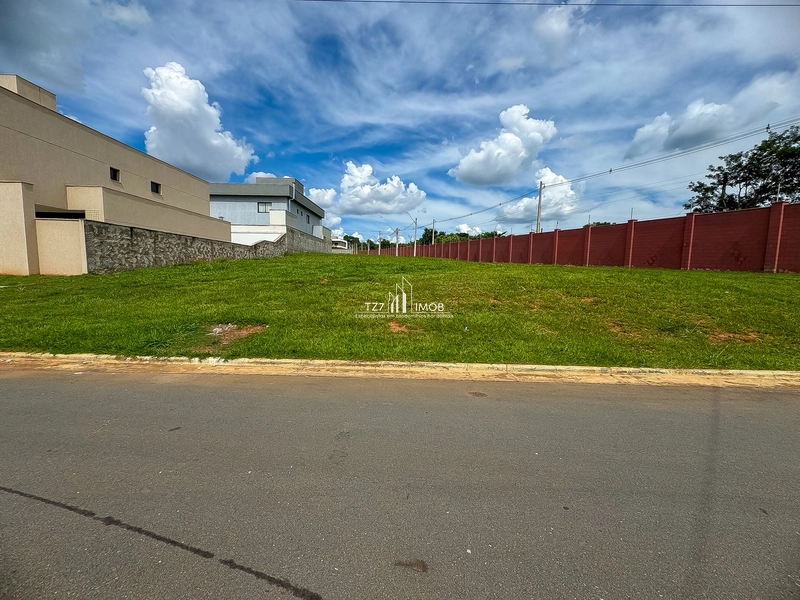 Lote de esquina no Jardins Porto - Lote com 489,85 m²-: 1ª foto da galeria de imagens do imóvel