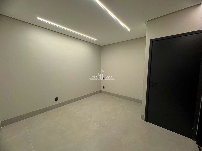 Casa Subtérrea com 4 suítes plenas, incluindo uma master.: 25ª foto da galeria de imagens do imóvel