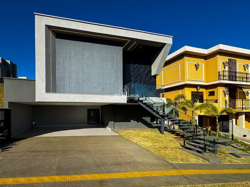 Casa Subtérrea com 4 suítes plenas, incluindo uma master.: 3ª foto da galeria de imagens do imóvel