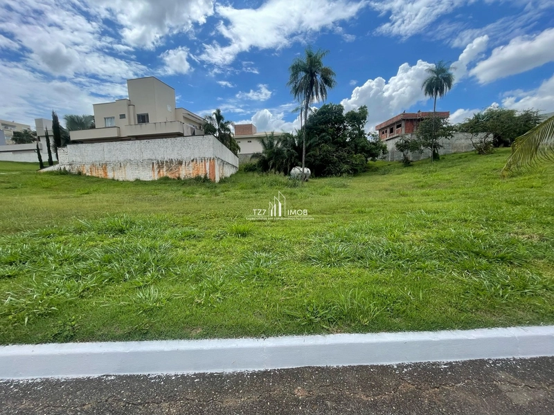Lote Condomínio Vale Verde, com 459,44m², quitado e registrado.: 1ª foto da galeria de imagens do imóvel