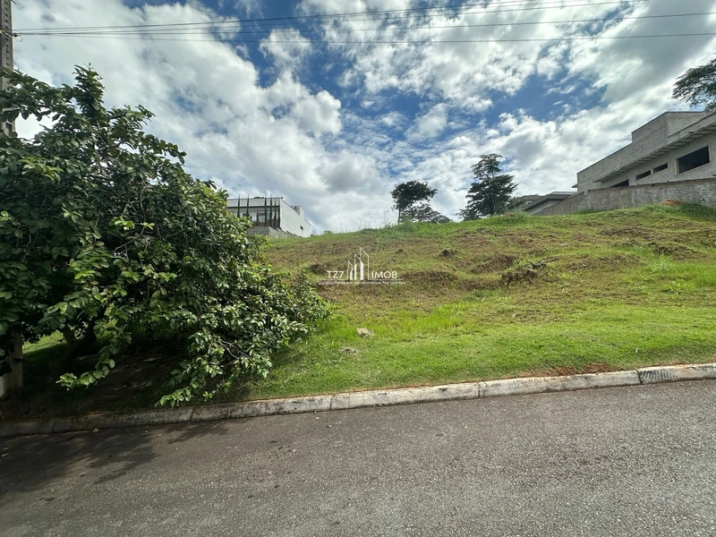 Lote Condomínio Vale Verde, com 400,69 m², quitado e registrado.: 3ª foto da galeria de imagens do imóvel