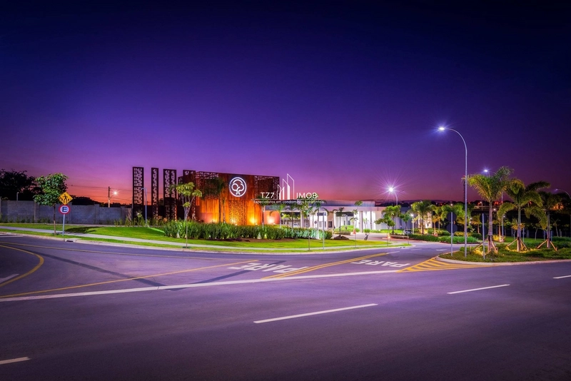 Parqville Pinheiros - Lote Quitado e registrado com 337,85 m²: 1ª foto da galeria de imagens do imóvel