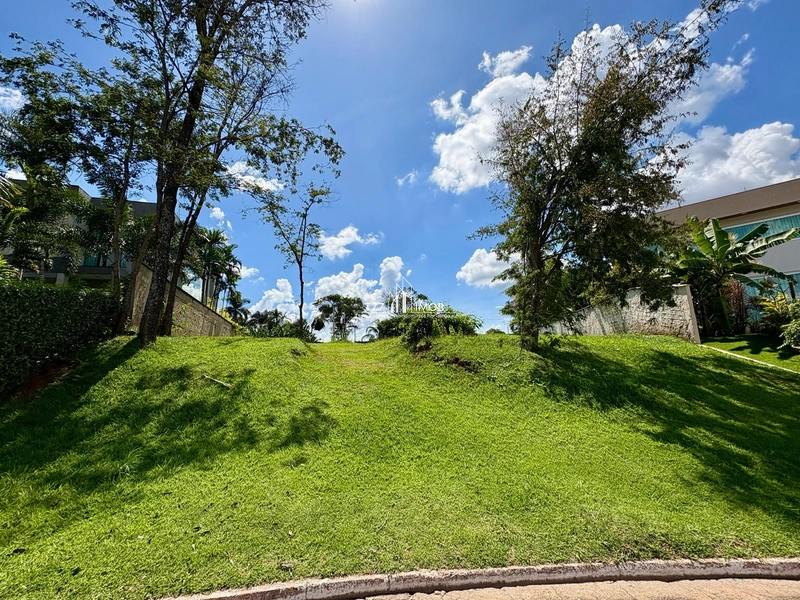 Condomínio do lago - Lote Quitado e registrado com 817,50 m²: 2ª foto da galeria de imagens do imóvel